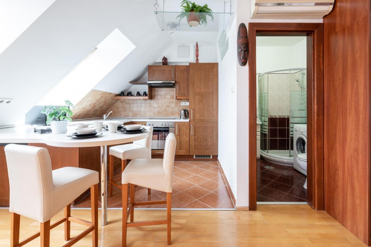 Beautiful Apartment With Ac Budapeste Exterior foto